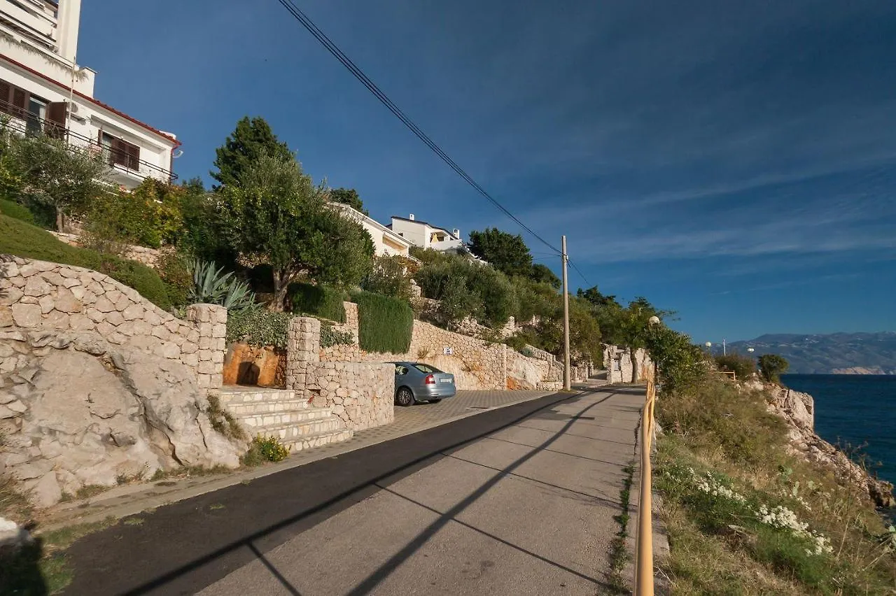 Direkt An Der Kristallklaren Adria Baska  Apartment Baska (Krk)