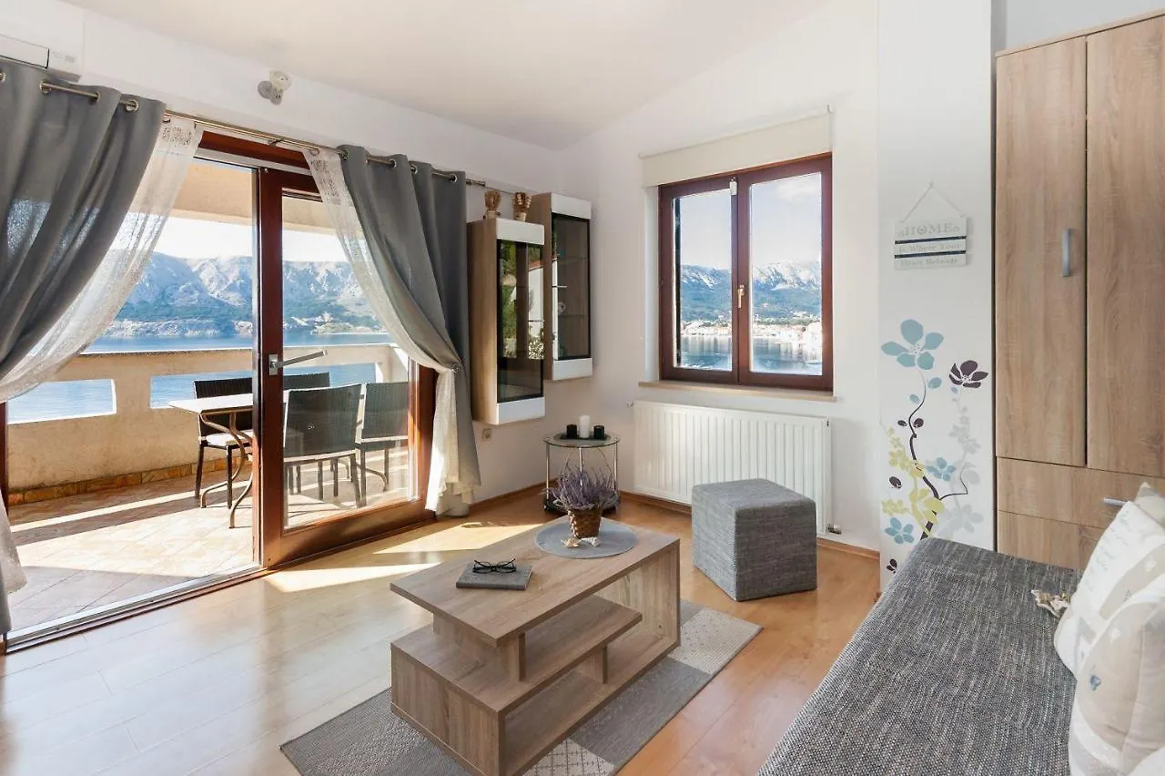 Direkt An Der Kristallklaren Adria Baška