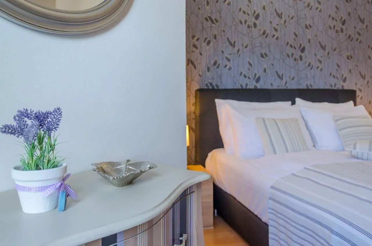 Apartment Direkt An Der Kristallklaren Adria Baška